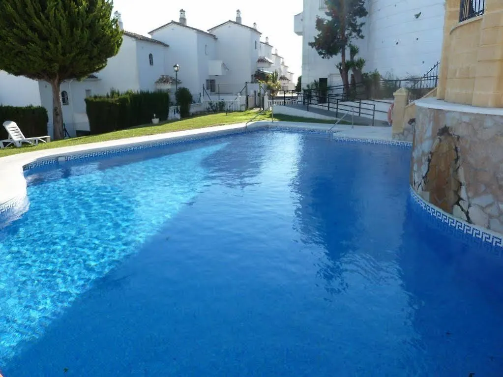 Playa Golf Aparthotel Benalmadena 2*,